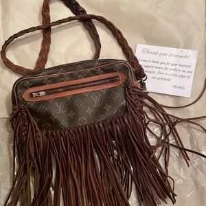 Authentic Louis Vuitton vintage purse